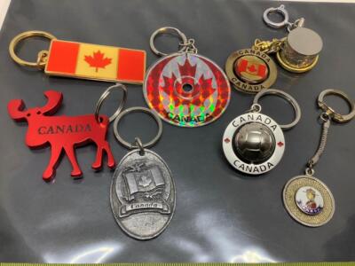 8 Vintage Keyring CANADA Keychain MOOSE Ancien FLAG Porte-Clés MAPLE LEAF DISC