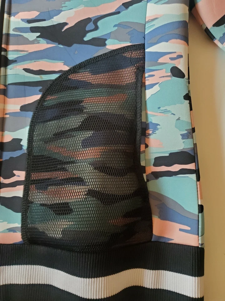 C&C CALIFORNIA Women's Camouflage Scuba Bomber Camo Full Zip Jacket Size L NEW - Image 3 of 4