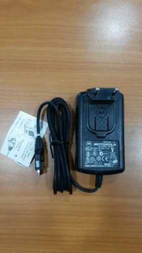 Chargeur Mural Motorola DCH4-050MV-0301 SPN5202 220V 5V 850mA