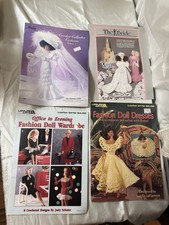 Lot of 4 Crochet Books w/ Patterns Leisure art Paradise Publication Fibre Craft