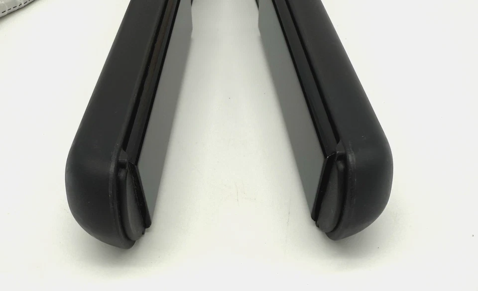 HSI Professional 1 inch Ceramic Flat Iron Hair Straightener Black - E038M - Image 3 of 4