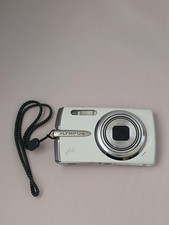 Olympus M1020 10MP Digital Camera 7x Optical Zoom Used Batteries  Charger From