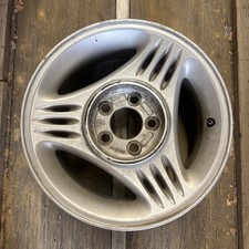94-95 Ford Mustang 15x7 Preowned Oem Sil. Wheel 3087 94-95 Ford Mustang 15x7 Preowned Oem Sil. Wheel 3087