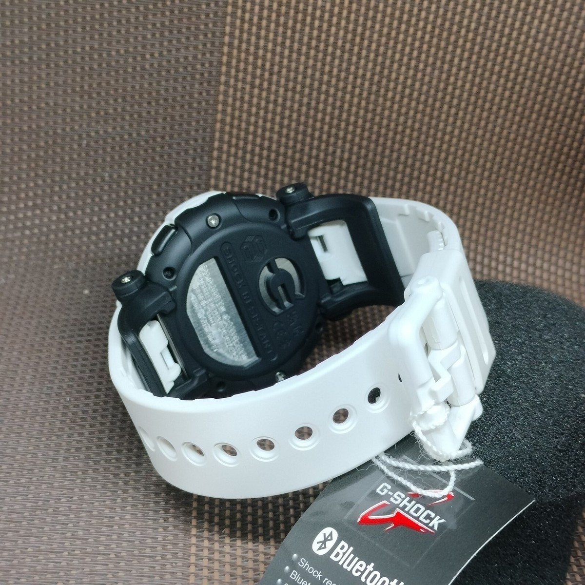 Casio G-Shock G-B001SF-7D Interchangeable Bezel White Black 