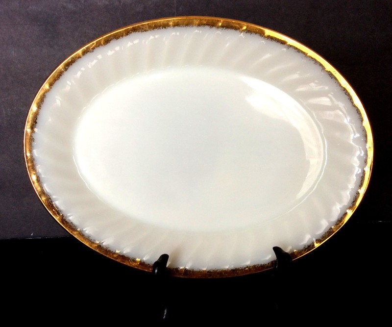 FIRE KING Milk Glass OVAL PLATTER with Gold Trim GOOD CONDITION