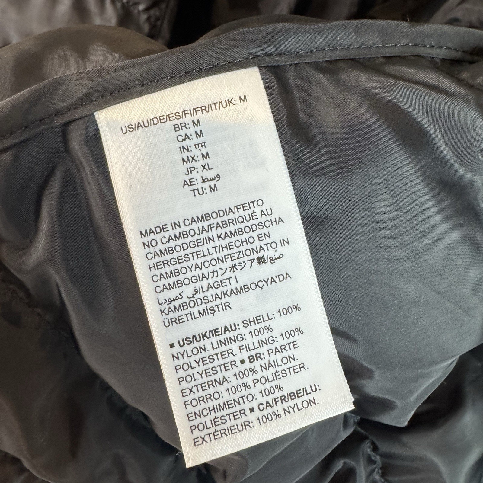 Amazon Essentials Black Packable Puffer Jacket Si… - image 5