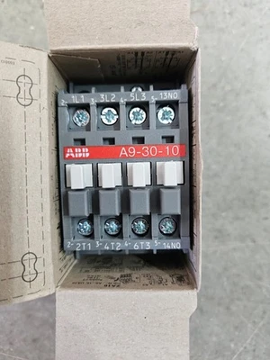 Neu ABB A9-30-10 Schütz 110-120V 60Hz kostenloser schneller Versand - Bild 1 von 4