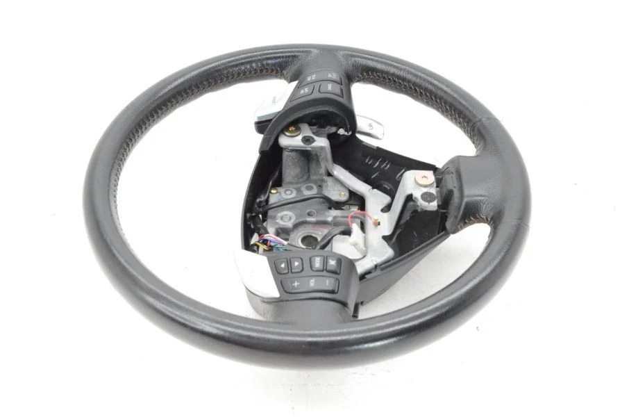 Volante Mazda RX8 Shinka 2004-2008 cuero negro con controles Foto 2 de 4