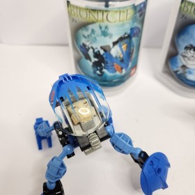 lego Bionicle 8562 & 8565 COL-6361