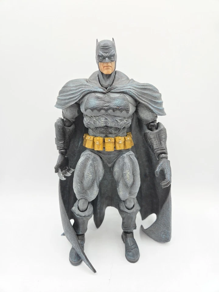 Play Arts Kai Arkham City No.4 Batman The Dark Knight Returns Skin Complete EUC - Image 2 of 4
