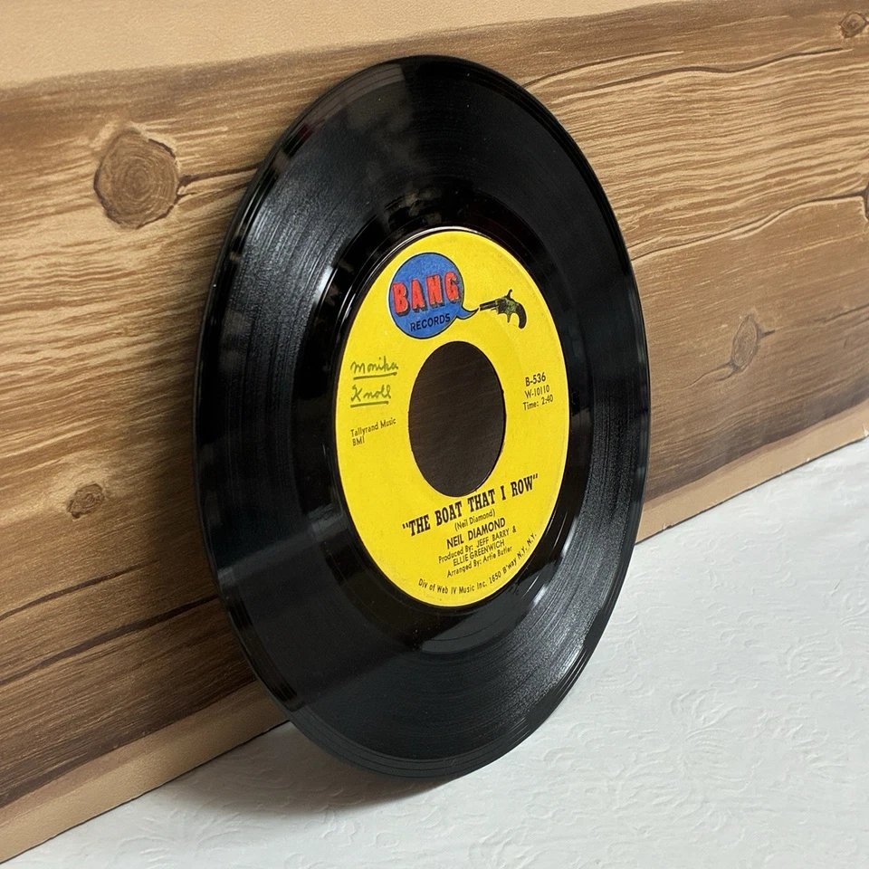 Neil Diamond 45 rpm The Boat That I Row / I Got The Feelin' Bang Records B-536 - Image 2 of 4