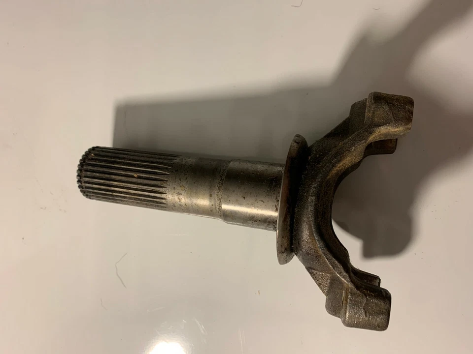 1980-1982 NOS Corvette Differential Side Yoke - Image 2 of 4