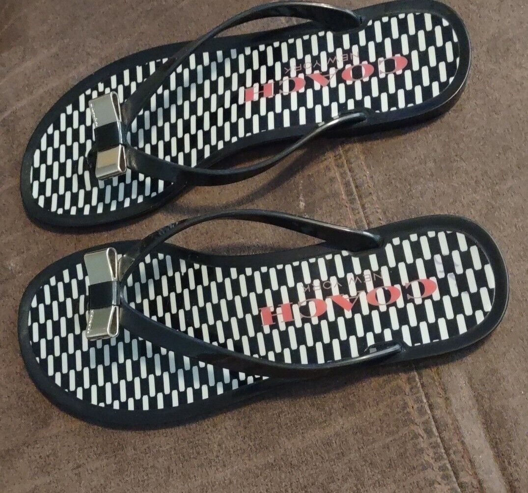 Coach New York Black & White Jelly Flip Flop Flat Slip-On Coach New York Black & White Jelly Flip Flop Flat Slip-On