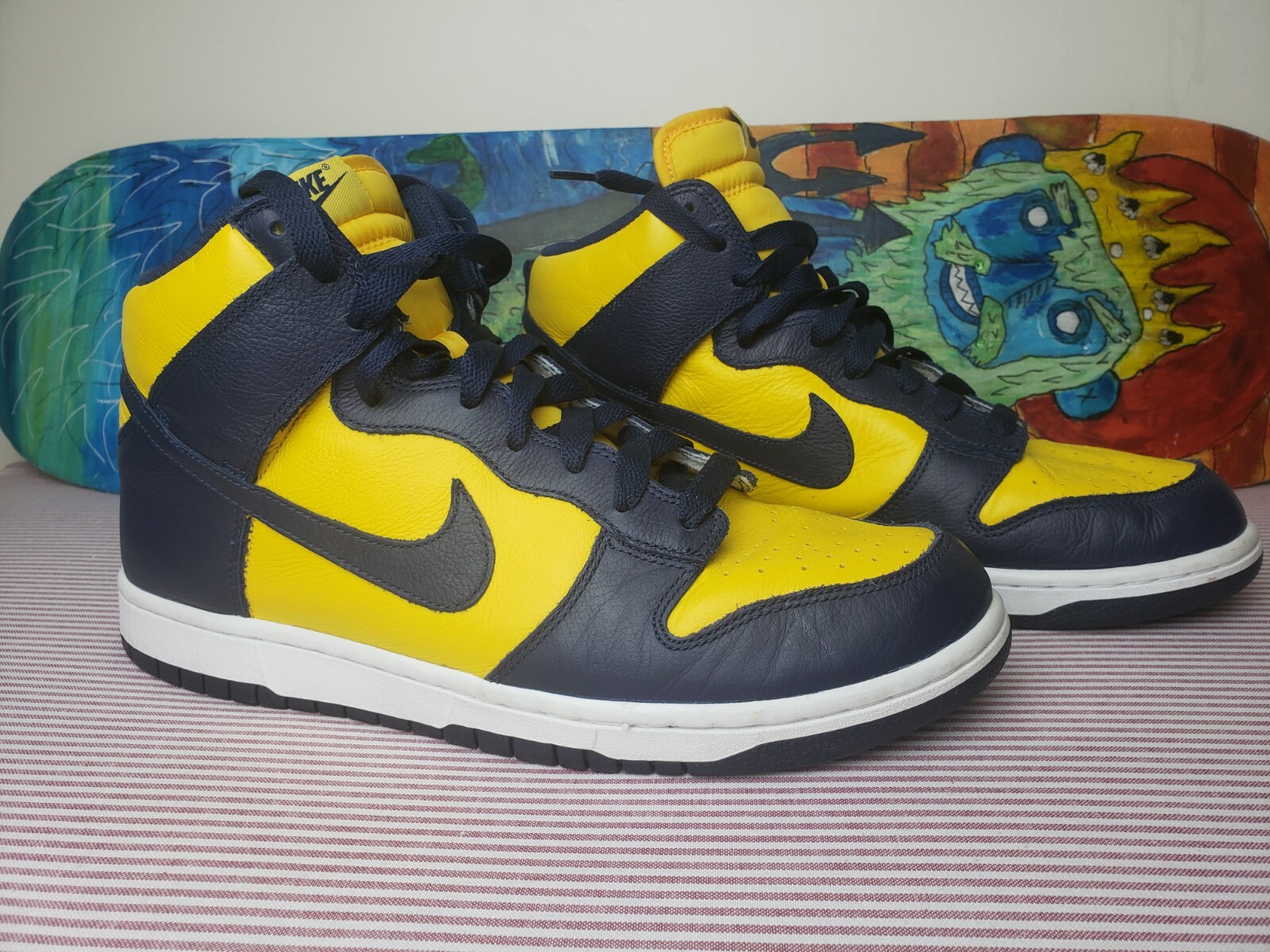 nike sb dunk high michigan
