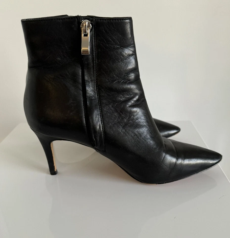 Botines halógenos de cuero con punta y tacón cremallera lateral para mujer negros 7M Foto 4 de 4