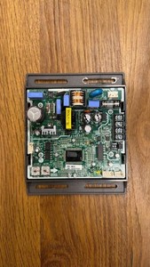 Platine für 6kW Wärmepumpe ODUSPLIT6 Außengerät von Bosch Junkers Buderus.