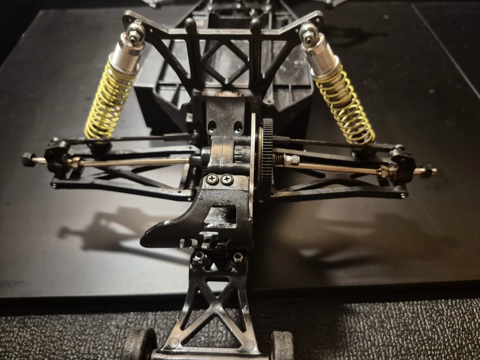 Vintage Duratrax Evader Ext Roller Slider 1/10 UPGRADES graphite Stadium truck - Image 3 of 4