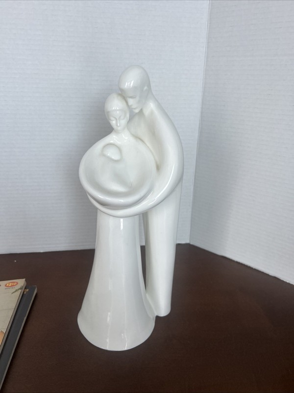 Royal Doulton FAMILY Mother Father Child, HN 2720 1977 White Bone China 12” Tall