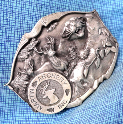 Martin Archery Inc Staff Belt Buckle Deer Mountain Lion Bowhunter Vtg 70s.GMP513