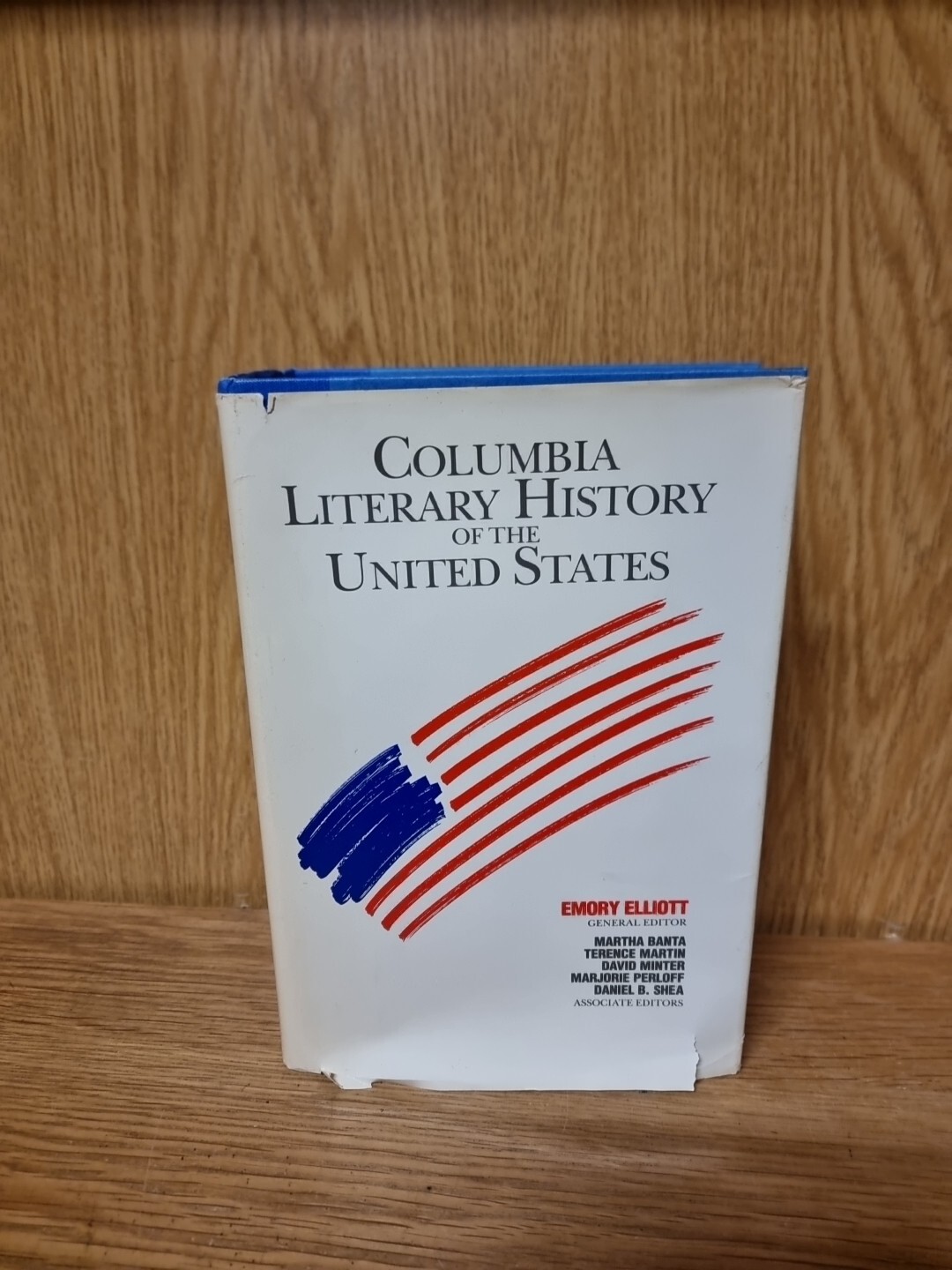 The Columbia Literary History of the United States Emory Elliott Hardback (8f)