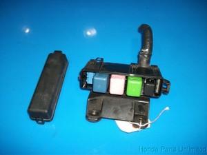 98-05 Lexus GS300 OEM under hood fuse box with fuses relays and ... 98-05 Lexus GS300 OEM under hood fuse box with fuses relays and ...