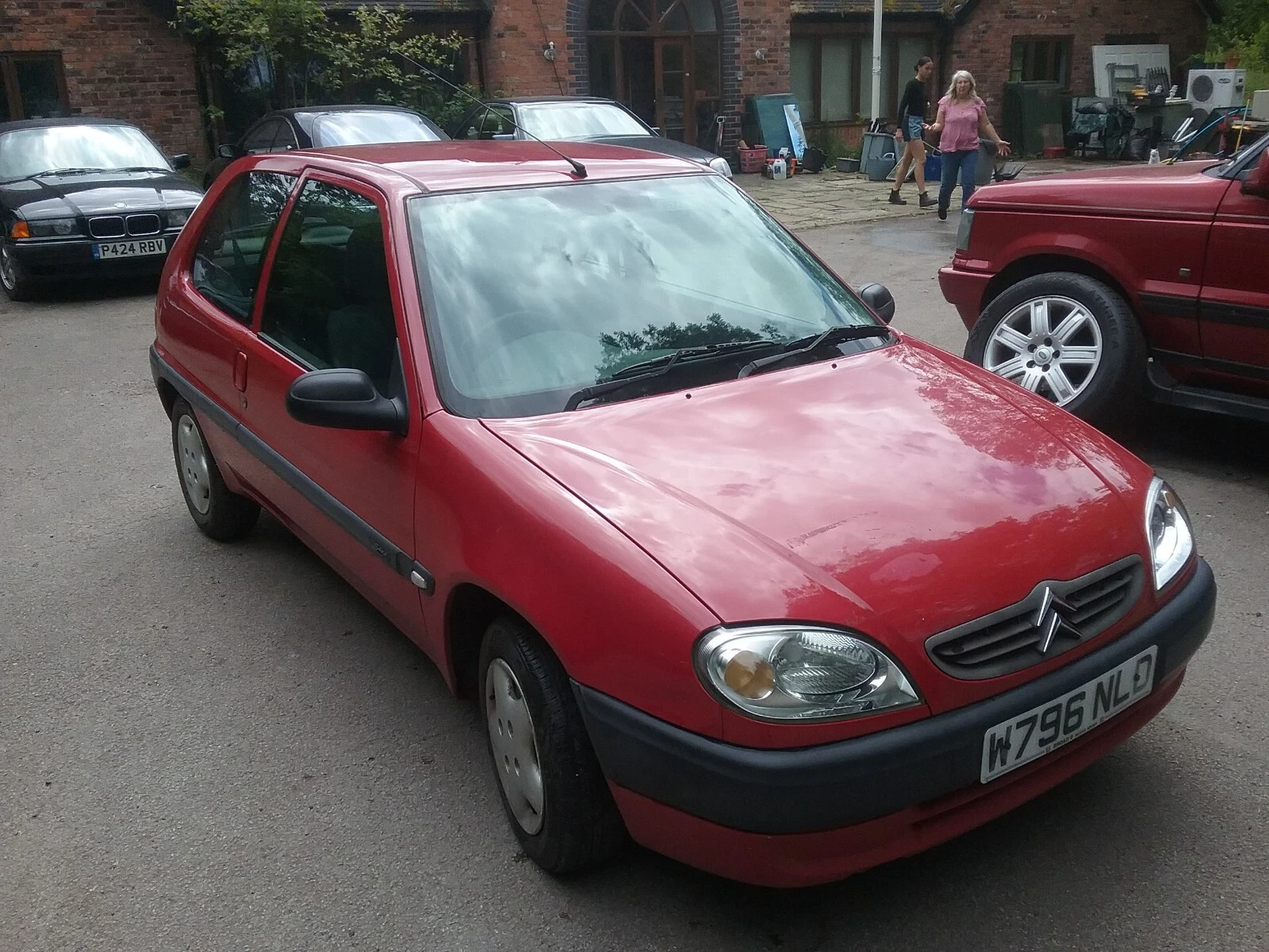 Citroen Saxo, great little car, been used to teach all kids to drive. - Picture 2 of 9