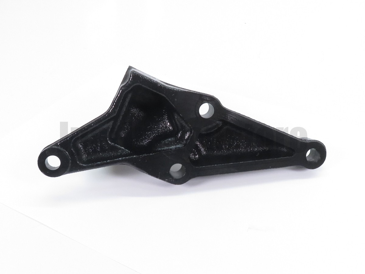 t0mat03様 00-05 TOYOTA Celica GT 1zz Engine Mounting Mount Bracket X669 for