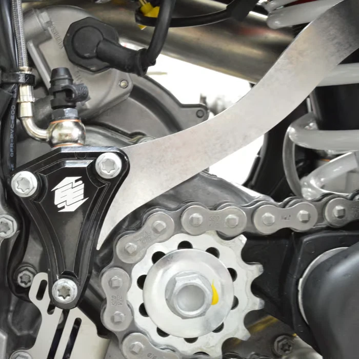 Protector de cilindro de embrague Enduro Engineering KTM Husqvarna Husaberg 2008-2016 Foto 2 de 2