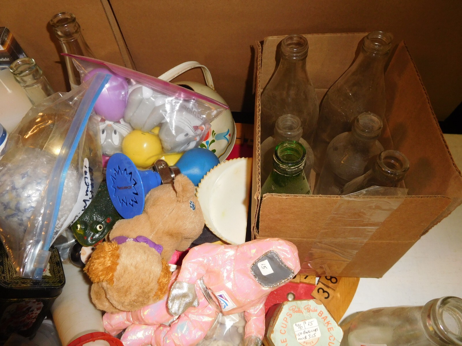 Lot of 100 Vintage $15 Items at Incredible 50% OFF! Great Re-Sale Love ...