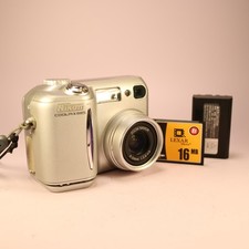 Nikon Digital Camera Coolpix 885 3.2MP Silver Tested