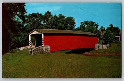Postcard - Greetings From The Amish Country, Kissing Bridge