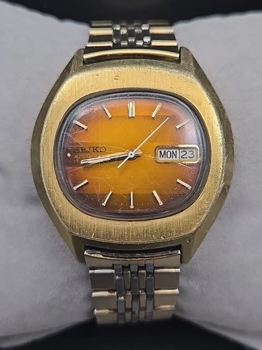 Seiko Automatic 38mm Tiger Eye Dial Day/Date Men’s Watch 7006-5001