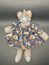 PRIMITIVE HAND MADE PAINTED CAT Rag DOLL Folk Art Gray White 9”