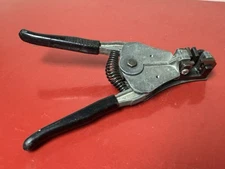 Ideal Stripmaster 7" Wire Strippers 10 to 14 AWG Rubber Grip