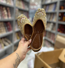 Women wedding Jutti Indian embroidery flat Mojari UK size 4-8 khussa cute moon