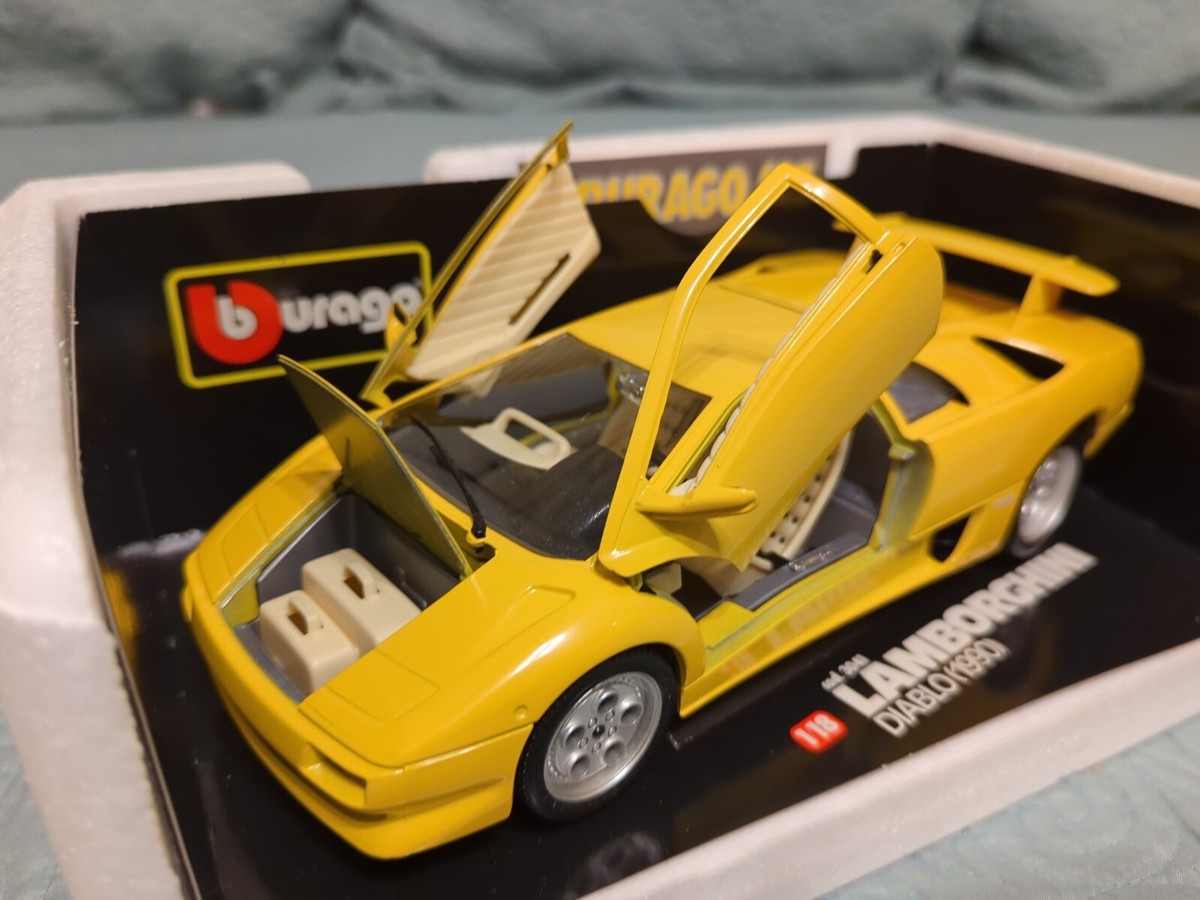 Bburago 1:18 Scale1990 LAMBORGHINI Diablo Diecast Car Model Yellow
