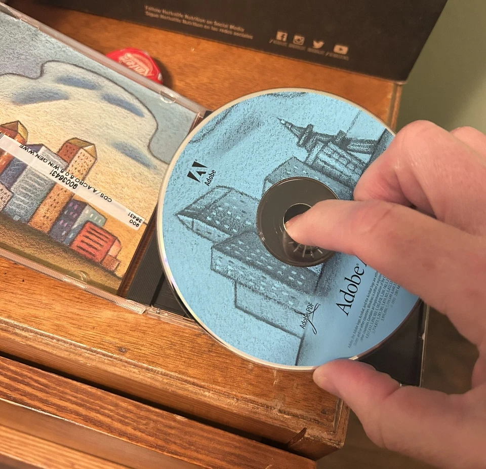 Adobe Acrobat 5.0 Macintosh Upgrade CD And Case - Image 2 of 3