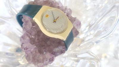 1985 Blue Polka Dots Small Swatch Lady Watch for Women, 80s  display picture 2