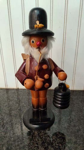 Vintage BEEKEEPER COLLECTING HONEY Incense Burner Smoker  8.25" Tall Taiwan