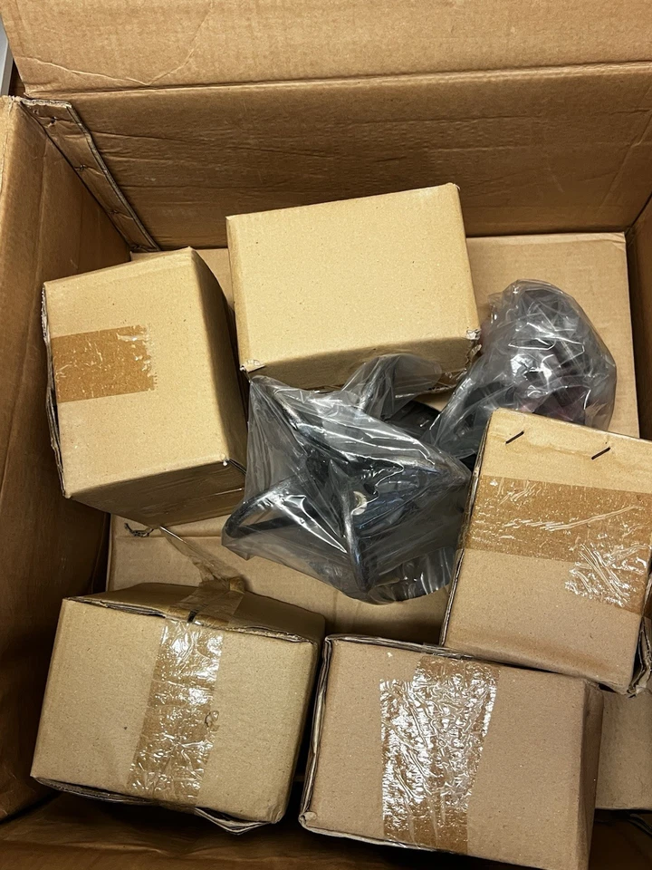 Lámpara de araña Portfolio de 5 luces | Oro medianoche + Vidrio de alabastro | Caja abierta Foto 3 de 4