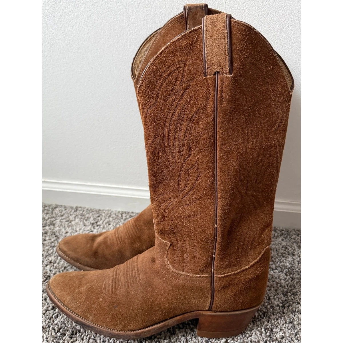 Justin brown suede cowboy boots size 7.5D Read description Men main image 4
