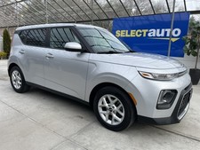 2020 Kia Soul LX clean carfax