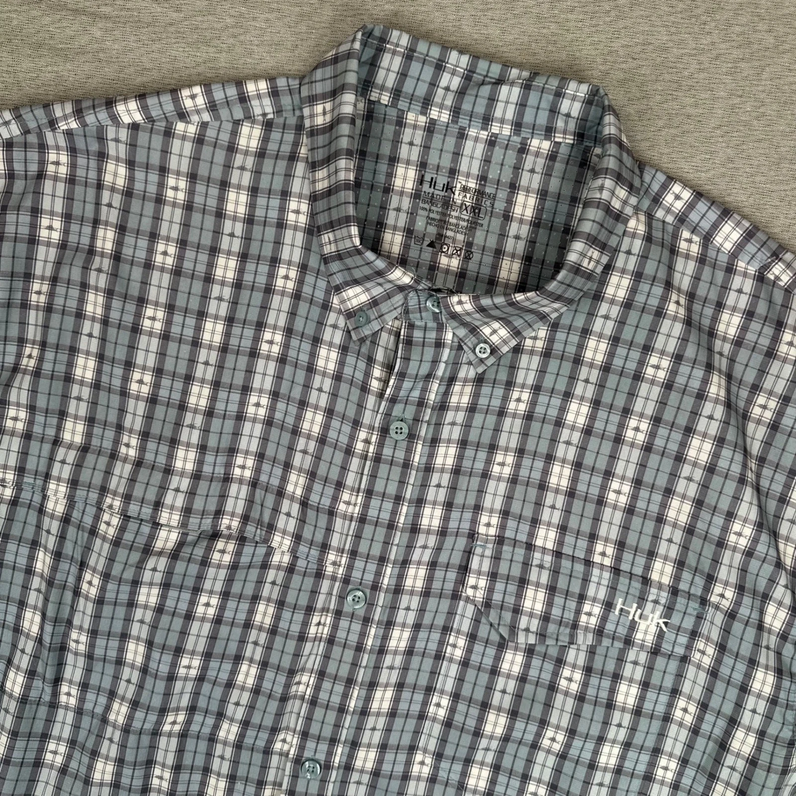 Huk Performance Fishing Shirt Mens XXL Blue Gray Plaid Short Sleeve Fish AOP