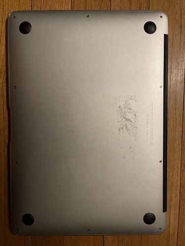 MacBook Air 13", 2015 Untested, For Parts - Photo 3/6