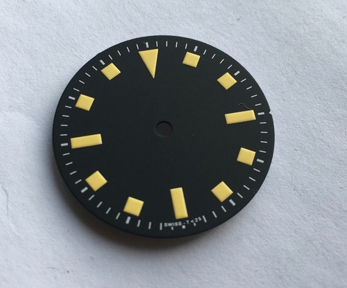 Petit Cadran montre ACADEMIE AUDI date 22 mm WATCH