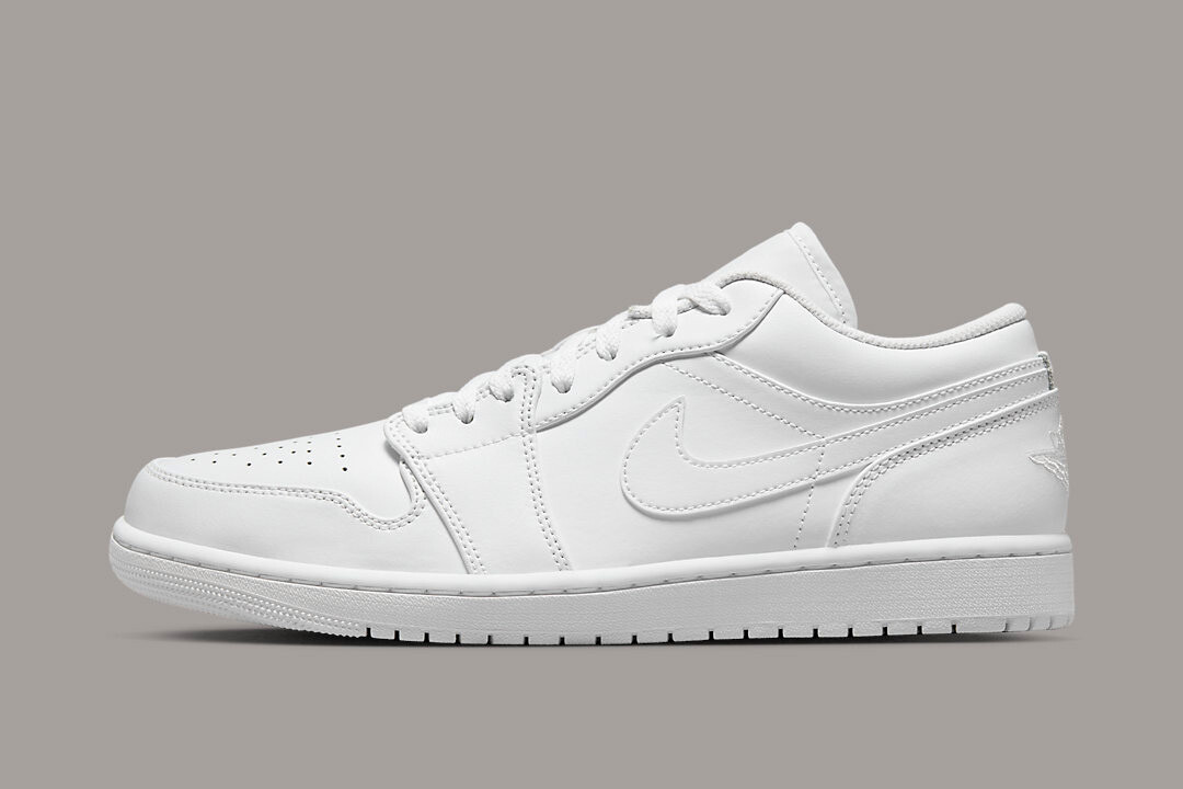 【NIKE】553558-136★ジョーダン1ロー★Triple White Nike Air Jordan 1 Low Shoes Triple White 2022 553558-136