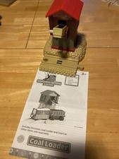 Thomas the Tank Engine and Friends Wooden Railway Coal Loader with Coal Car