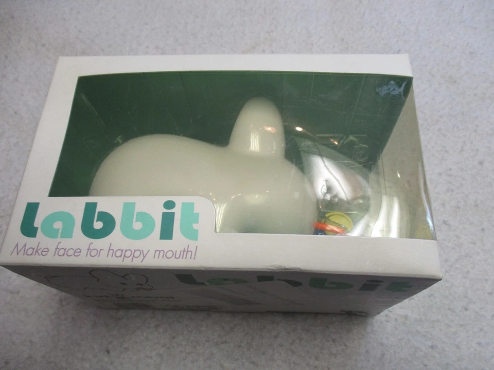 KIDROBOT X KOZIK LABBIT MAKE FACCE FOR HAPPY MOUTH! VINYL FIGURE 5" NEW IN BOX - Image 2 of 4