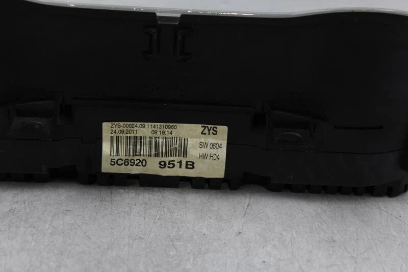 Grupo de velocímetros 102 k millas MPH para Volkswagen Jetta 2011-2012 OEM #28443 Foto 3 de 4