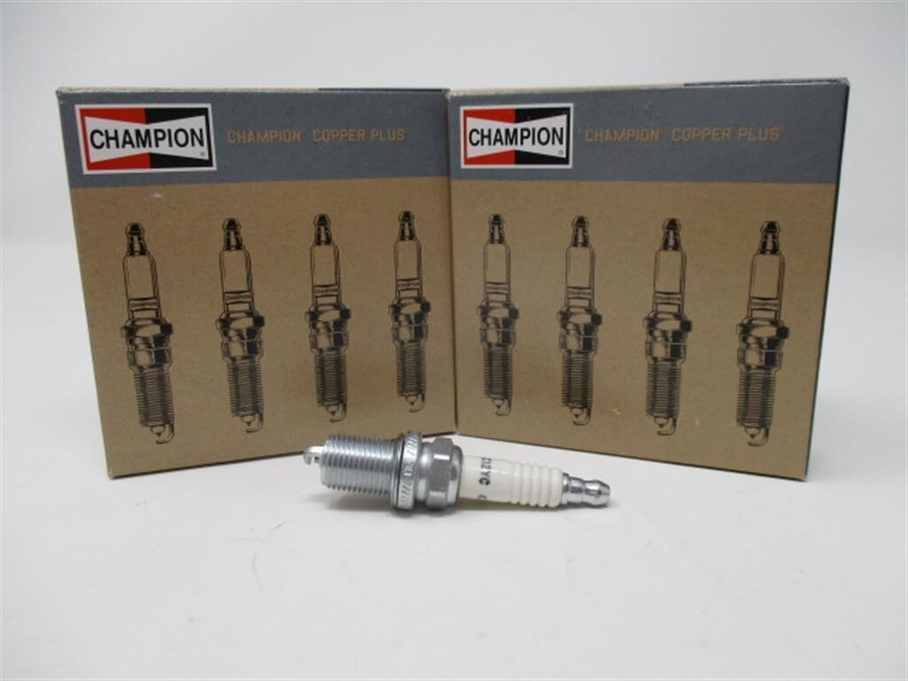 Champion 841 J8C Spark Plug - Set of 4